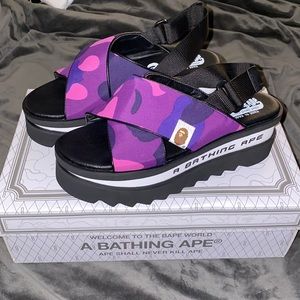 BNIB A Bathing Ape BAPE women’s purple Camo platform Sandals size 5 5.5 Rare!